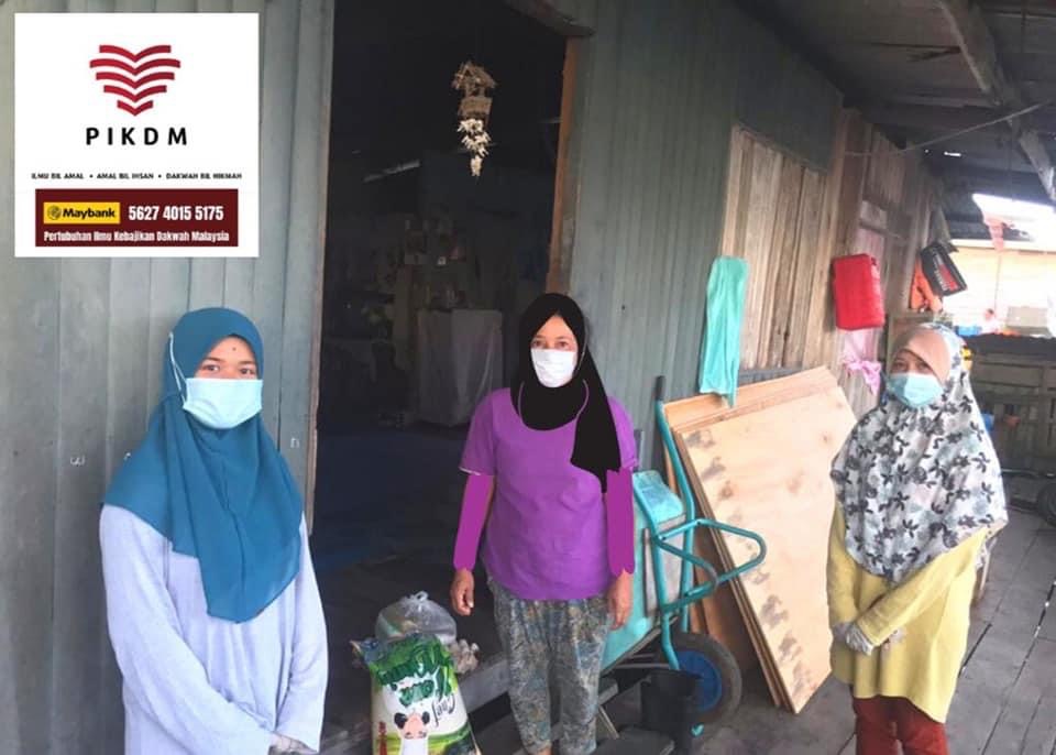 Bantuan Dapur Pek Siri 4 Covid19 PIKDM di Kg Inderasabah, Tawau, Sabah