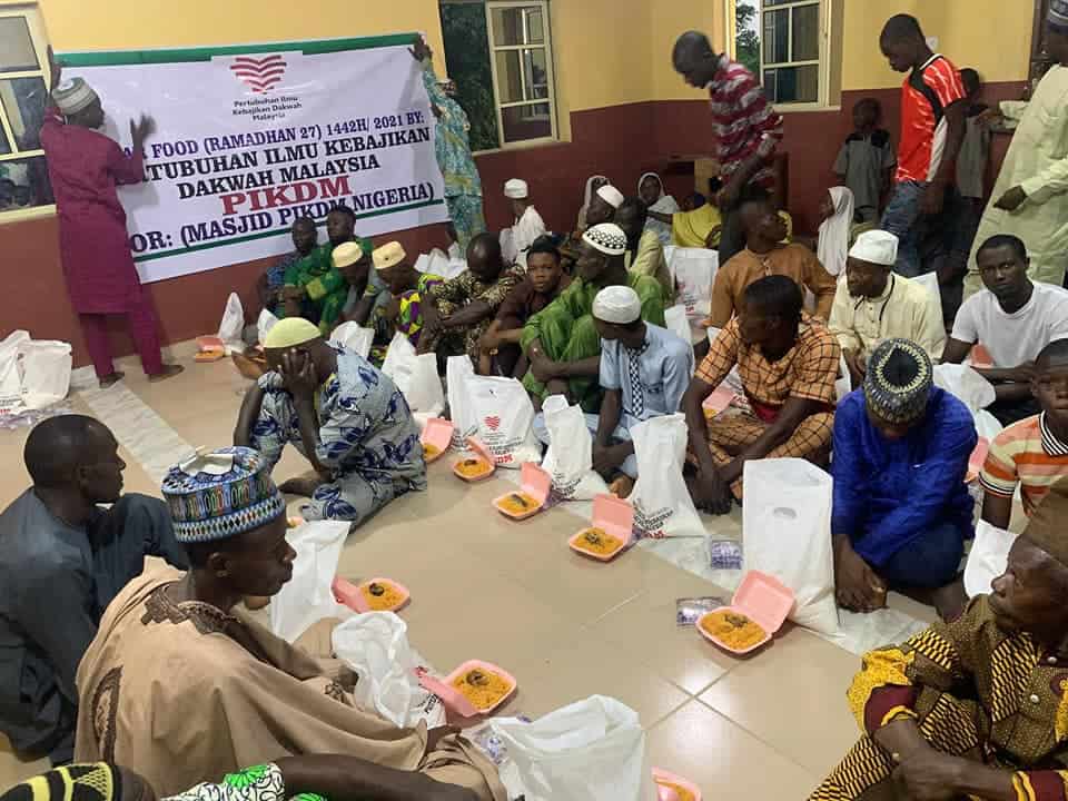 IFTAR PEK  MASJID PIKDM NIGERIA – RAMADHAN 27