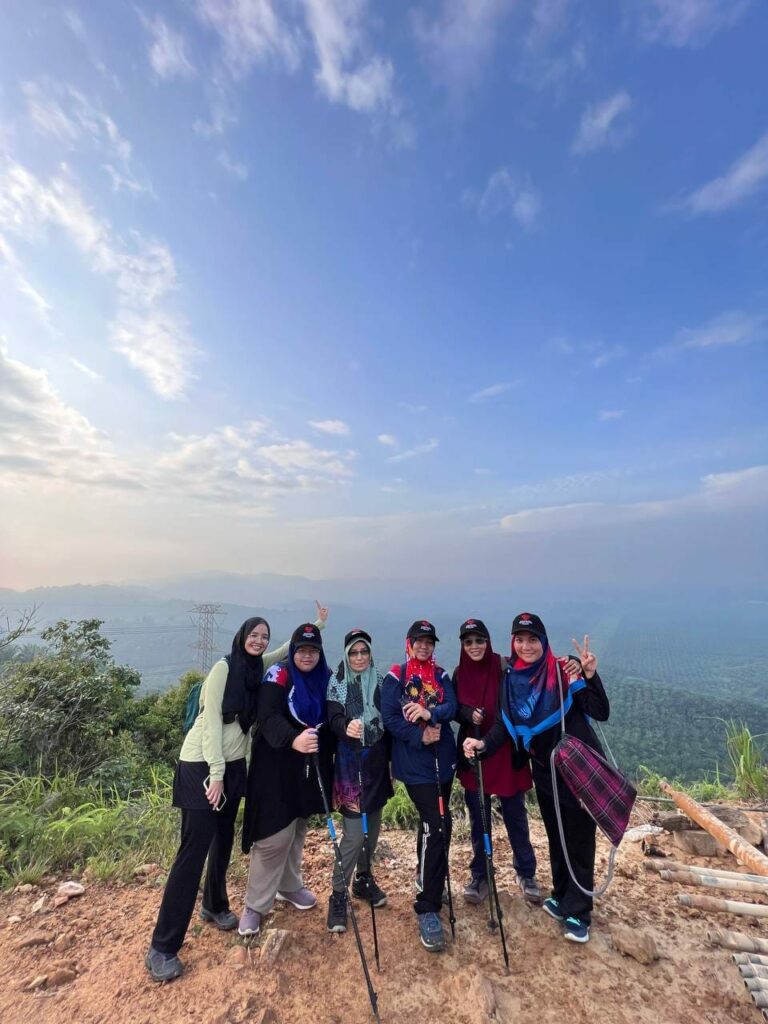 Bangkit Melangkah Terus Ke Puncak - 12