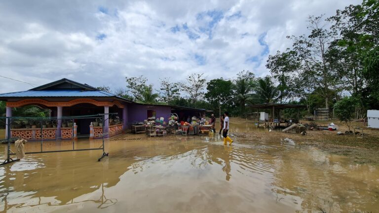 Misi Bantuan Banjir 2 H 1 M di Keratong (22)