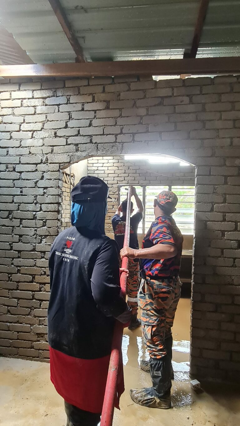 Misi Bantuan Banjir 2 H 1 M di Keratong (29)