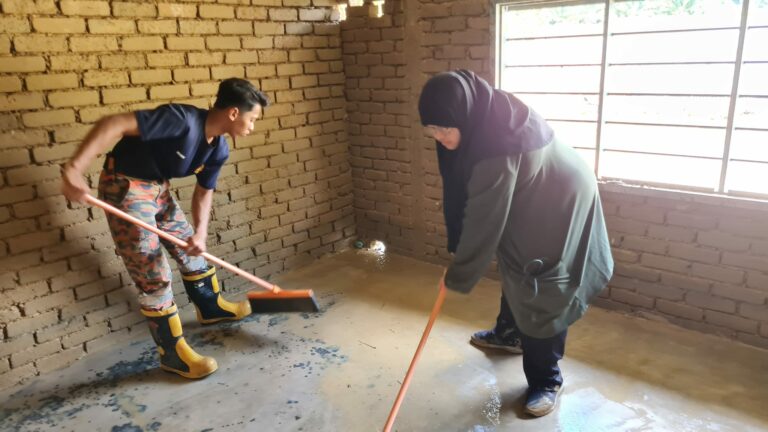 Misi Bantuan Banjir 2 H 1 M di Keratong (6)