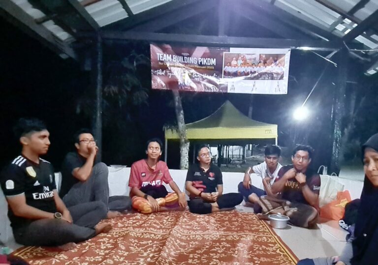 PIKDM Team Building 1 (36)