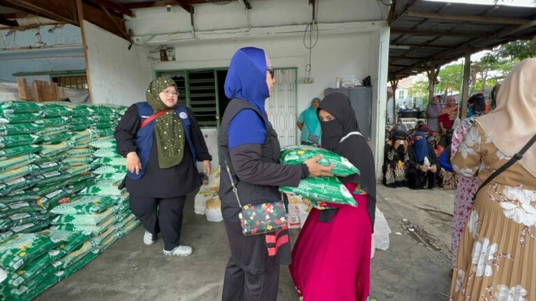 250 Dapur Pek Ramadan kepada kommuniti Rohingya Ampang (1)