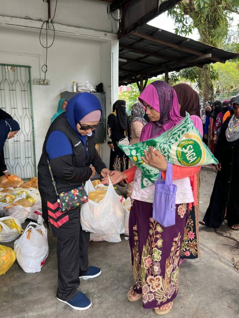 250 Dapur Pek Ramadan Kepada Kommuniti Rohingya Ampang (9)