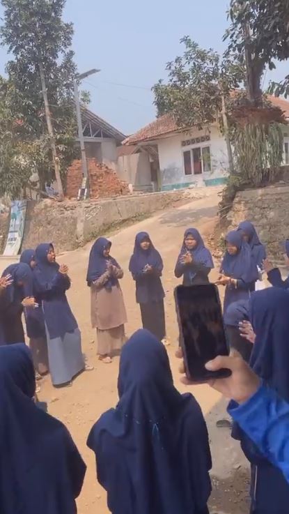 Program Water Is Life Bersama Anak-Anak Pesantren Al Kautsar