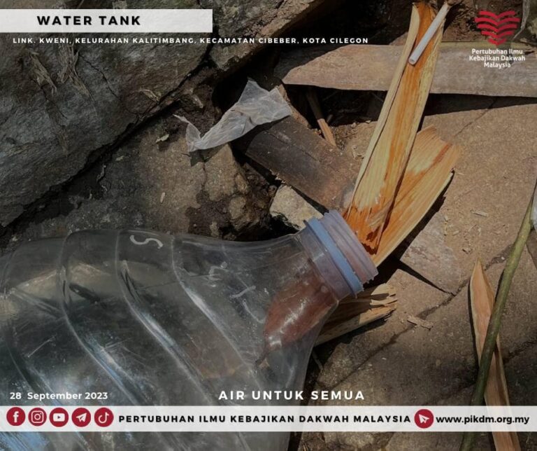 Sumbangan Air Bersih 1 Lori Tangki Watertank Untuk 100 Keluarga Di Chilegon Banten (13)