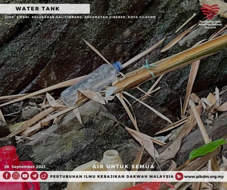 Sumbangan Air Bersih 1 Lori Tangki Watertank Untuk 100 Keluarga Di Chilegon Banten (27)