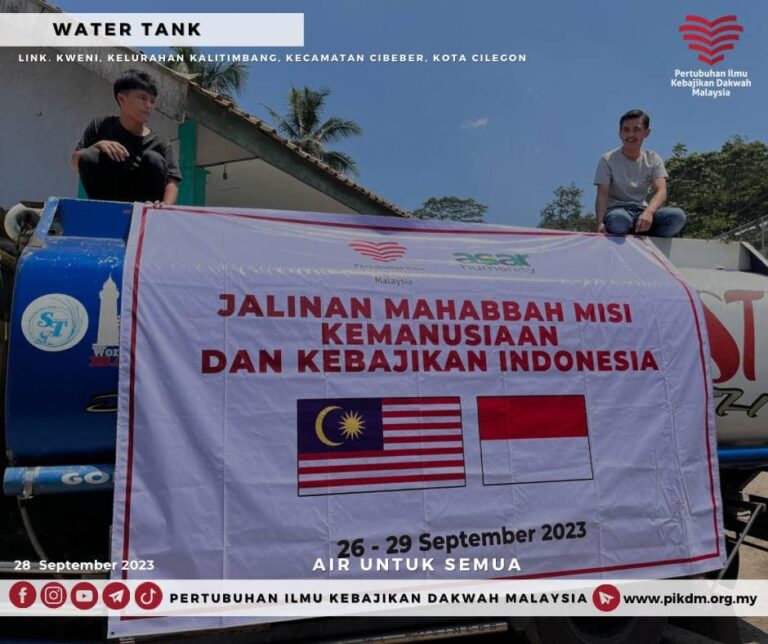 Sumbangan Air Bersih 1 Lori Tangki Watertank Untuk 100 Keluarga Di Chilegon Banten (3)