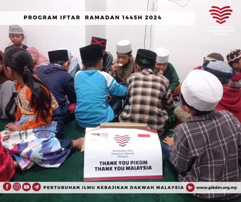 Program Iftar Ramadan Surau Al Hijrah Desa Nyalindung Cianjur Indonesia (3)