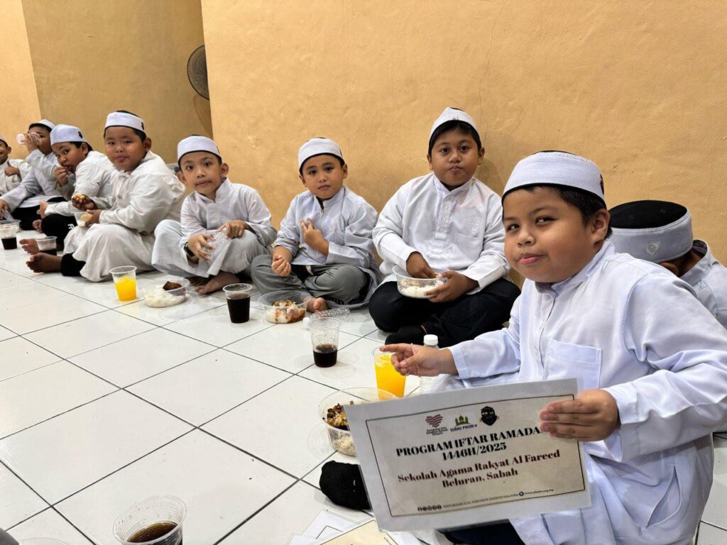 Laporan program iftar ramadan 1446h sekolah agama rakyat al fareed beluran sabah (1)