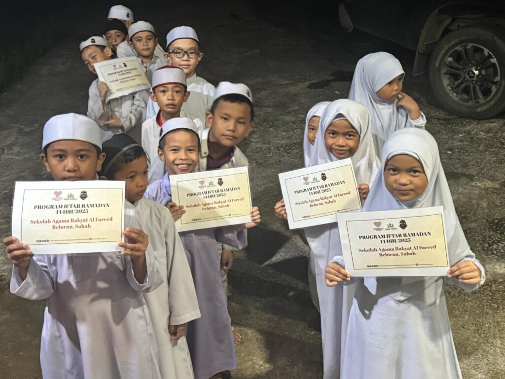 Laporan program iftar ramadan 1446h sekolah agama rakyat al fareed beluran sabah 2 (10)