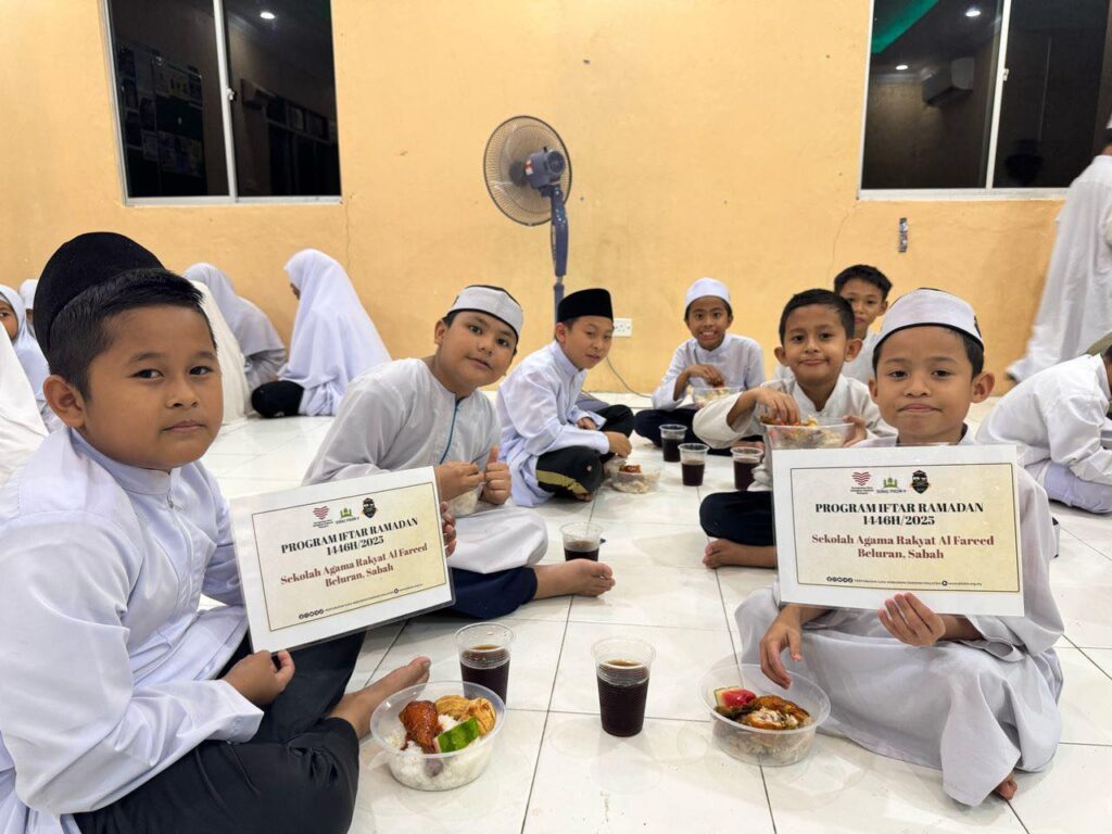 Laporan program iftar ramadan 1446h sekolah agama rakyat al fareed beluran sabah (2)