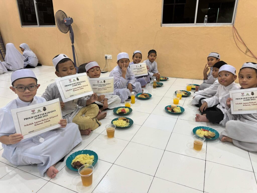 Laporan program iftar ramadan 1446h sekolah agama rakyat al fareed beluran sabah 2 (3)