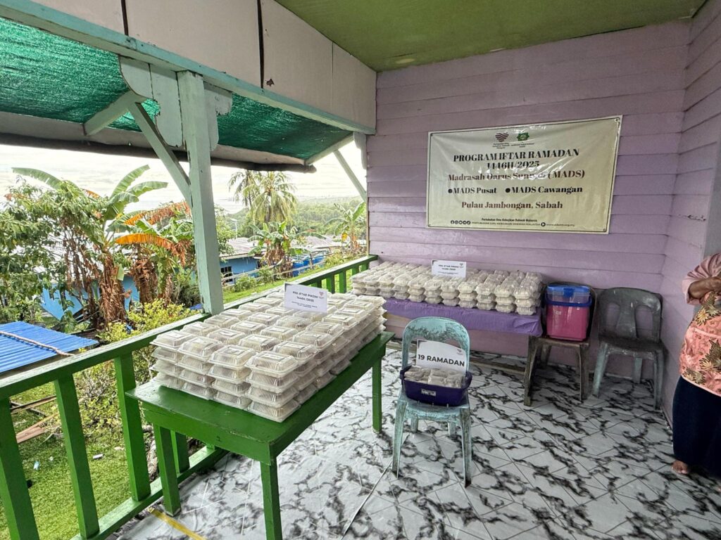 Laporan tajaan iftar pek di mads pulau jambongan sabah 2 (11)