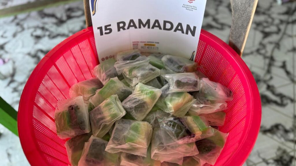 Laporan tajaan iftar pek di mads pulau jambongan sabah 2 (27)