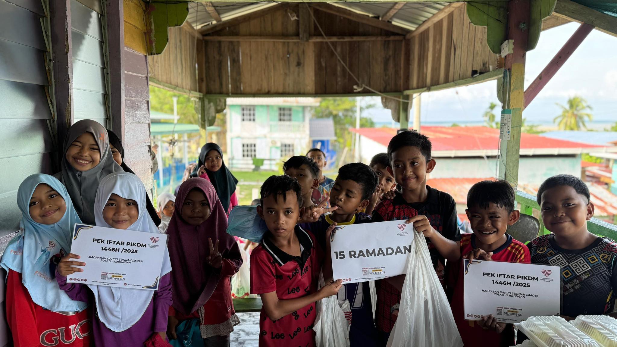 Laporan Tajaan Iftar Pek di MADS Pulau Jambongan Sabah