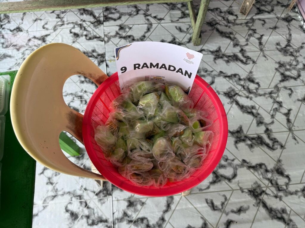 Laporan tajaan iftar pek di mads pulau jambongan sabah (25)