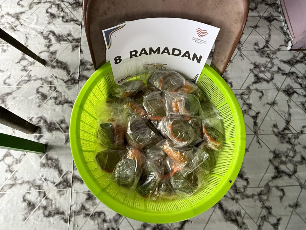 Laporan tajaan iftar pek di mads pulau jambongan sabah (28)
