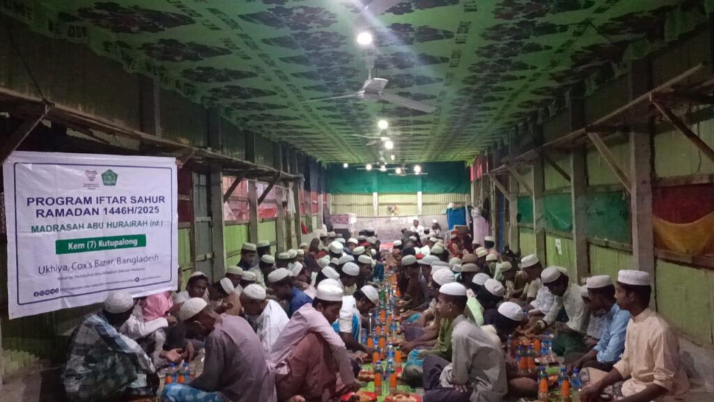 Laporan tajaan iftar & sahur ramadan 1446h kem pelarian rohingya coxs bazar bangladesh 2 (15)