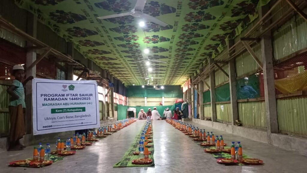 Laporan tajaan iftar & sahur ramadan 1446h kem pelarian rohingya coxs bazar bangladesh 2 (27)