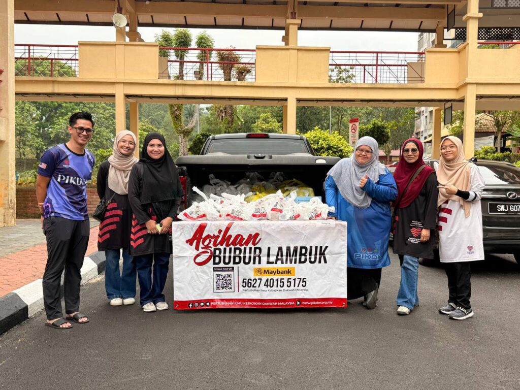 Laporan agihan bubur lambuk (24)
