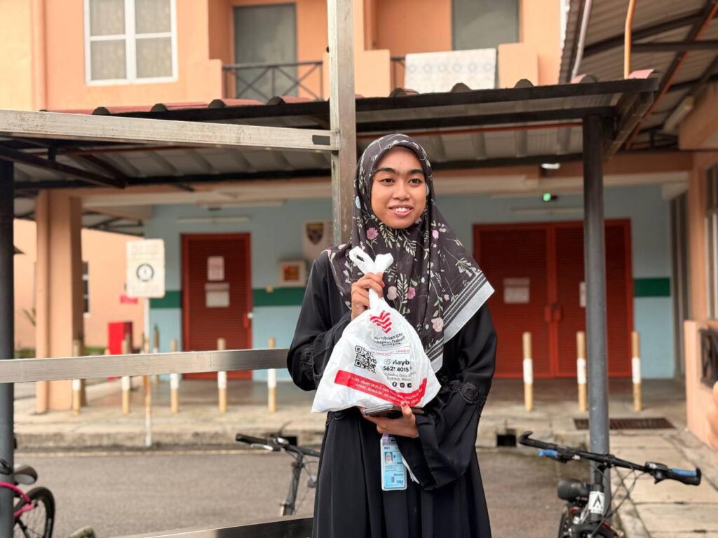 Laporan agihan bubur lambuk (30)