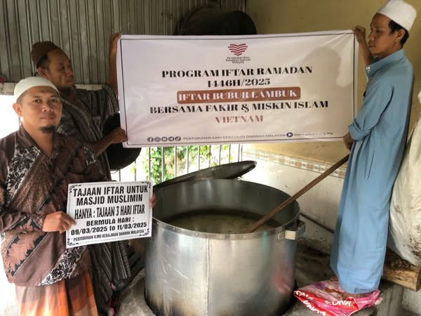 Laporan agihan iftar ramadan di vietnam (6)
