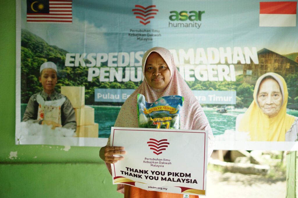 Laporan program ramadan pengagihan beras pikdm di pulau ende nusa tenggara timur indonesia (16)