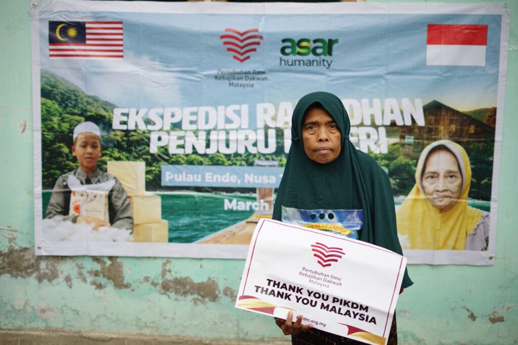 Laporan program ramadan pengagihan beras pikdm di pulau ende nusa tenggara timur indonesia (20)
