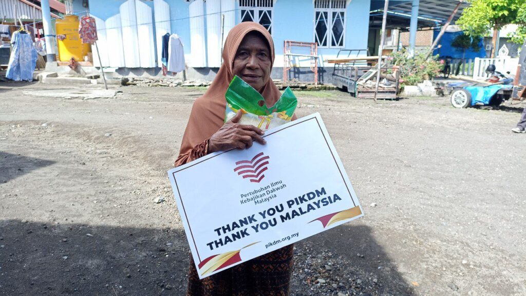 Laporan program ramadan pengagihan beras pikdm di pulau ende nusa tenggara timur indonesia (25)