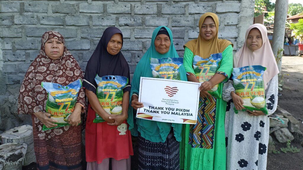 Laporan program ramadan pengagihan beras pikdm di pulau ende nusa tenggara timur indonesia (3)