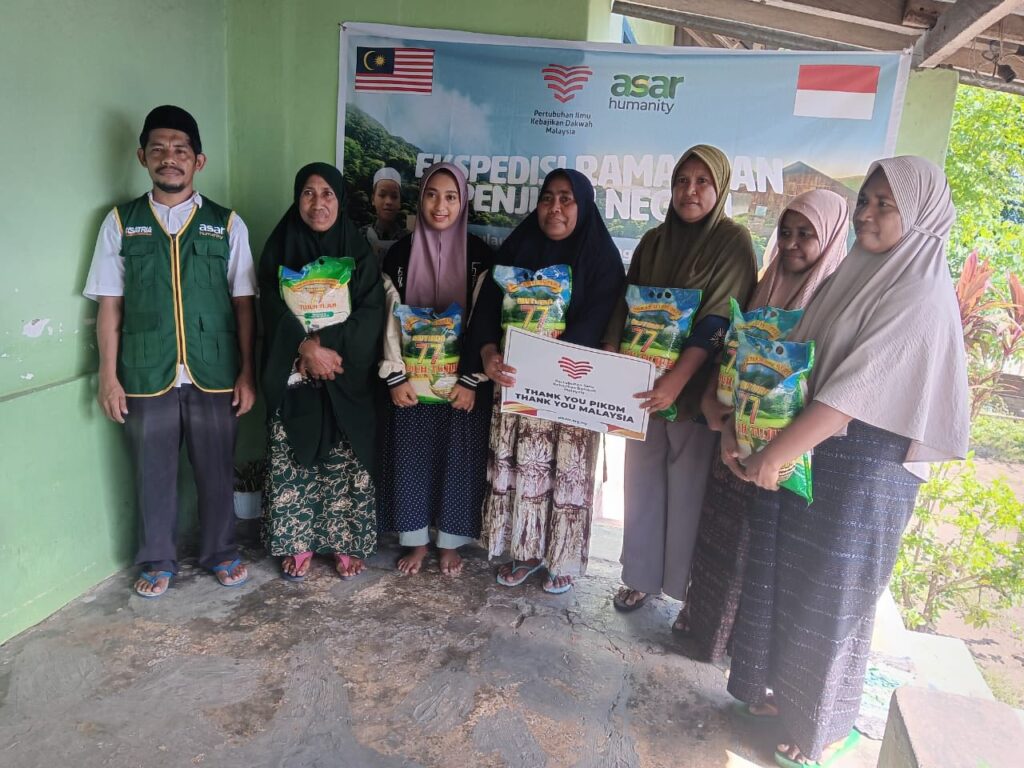 Laporan program ramadan pengagihan beras pikdm di pulau ende nusa tenggara timur indonesia (4)