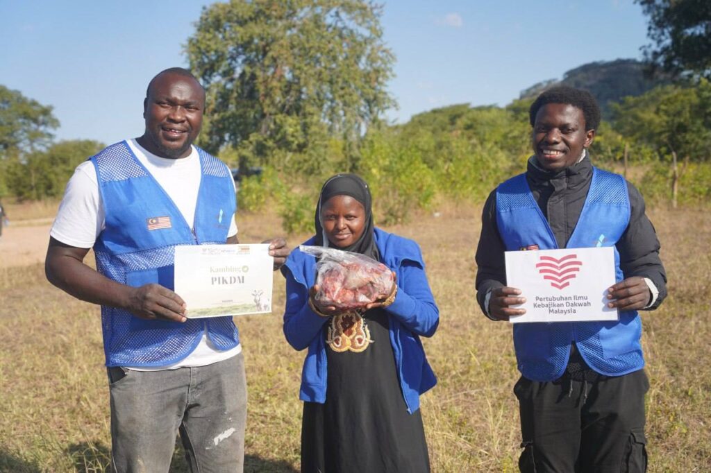 Laporan program korban sedekah daging kambing pikdm 1446h zimbabwe & tanzania (19)
