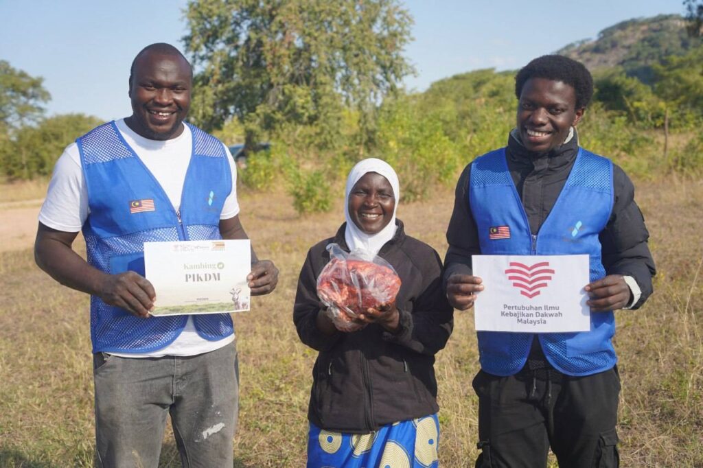Laporan program korban sedekah daging kambing pikdm 1446h zimbabwe & tanzania (22)