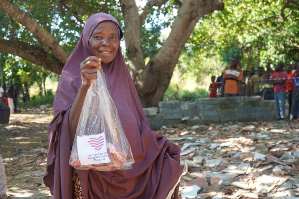Laporan program korban sedekah daging kambing pikdm 1446h zimbabwe & tanzania (4)