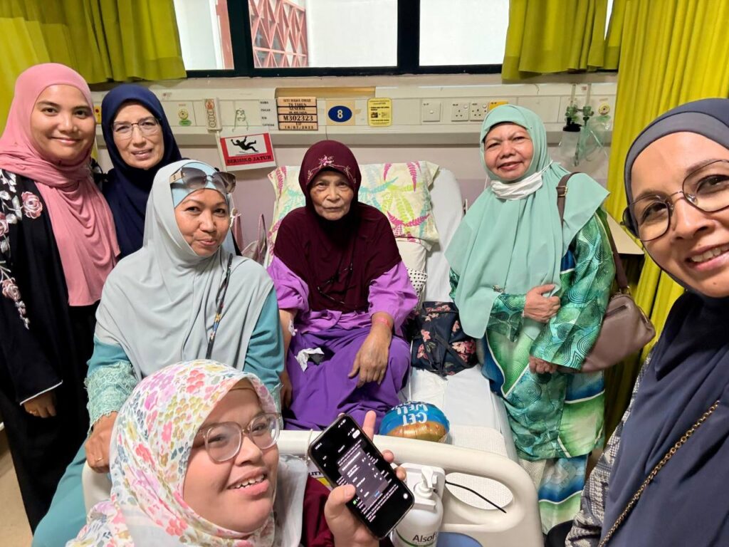 Ziarah kasih sahabat infak pikdm (5)
