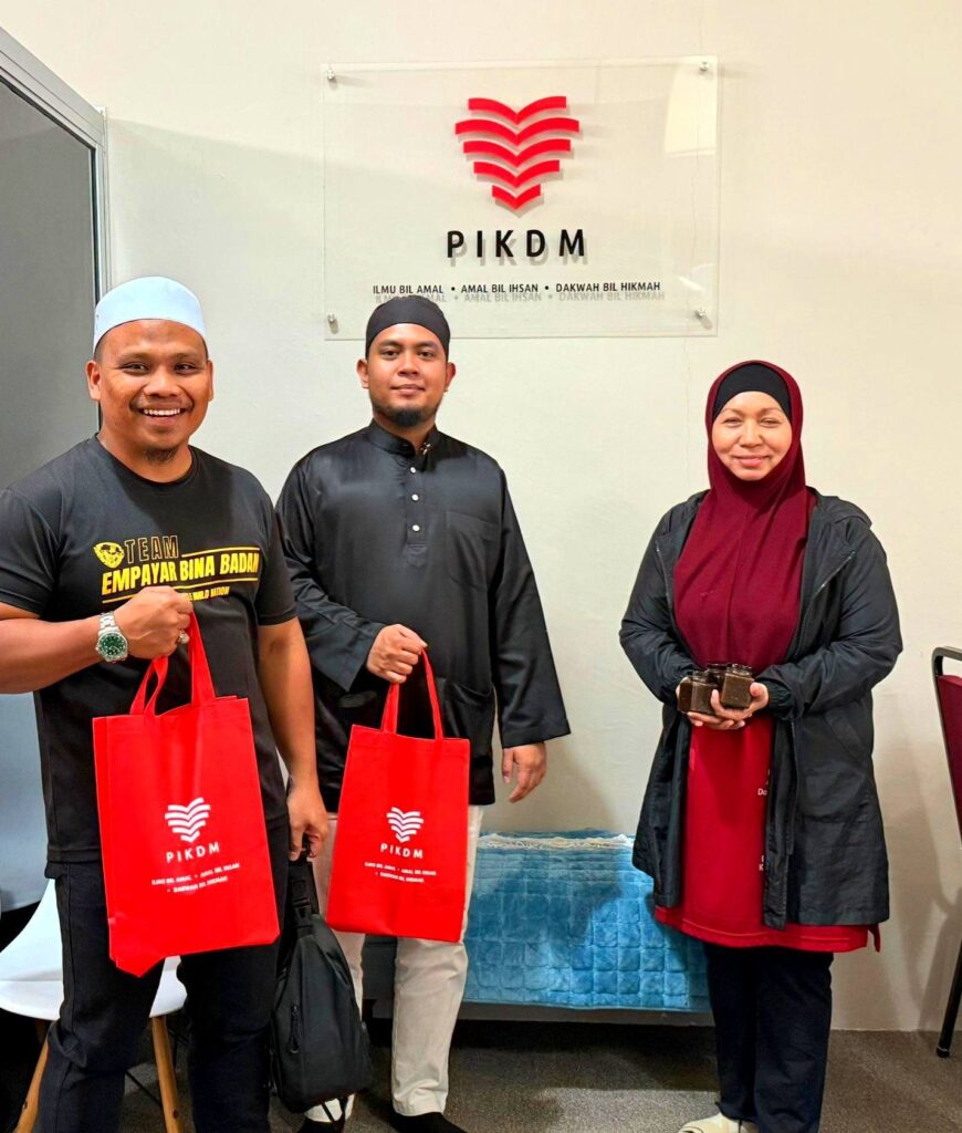 Kunjungan ziarah ustaz faiq ke ibu pejabat pikdm (4)