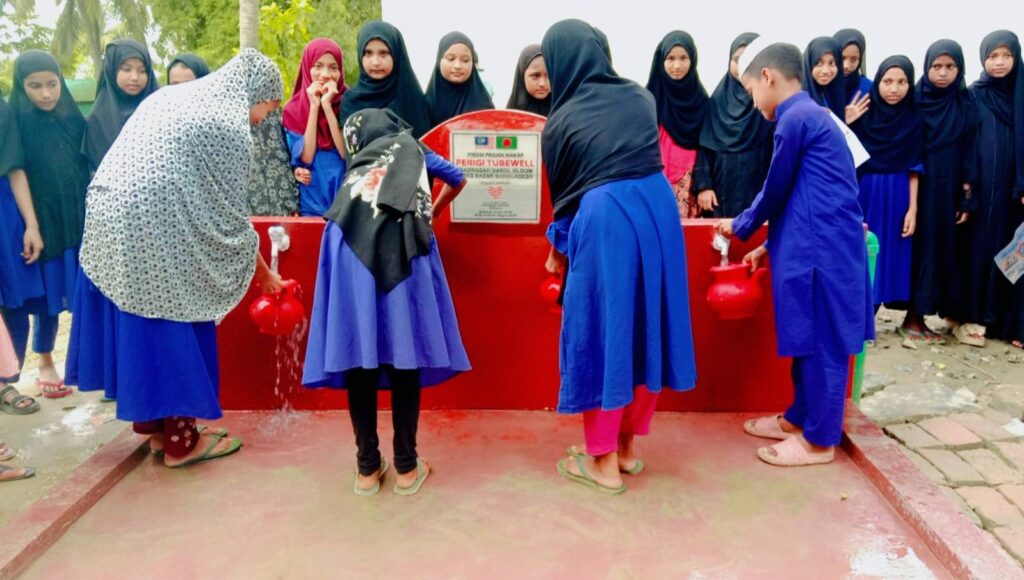 Pikdm projek wakaf perigi tubewell 2025 madrasah darul uloom, cox's bazar bangladesh (1)