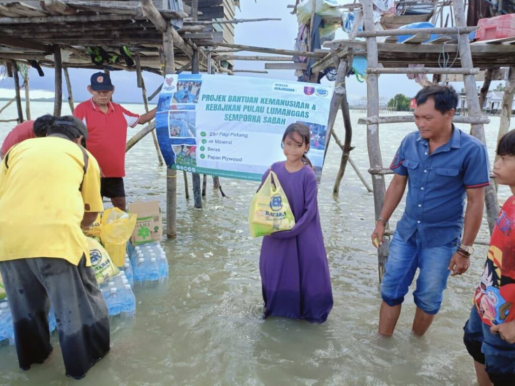 Projek bantuan kemanusiaan & kebajikan pulau lumanggas semporna sabah (16)