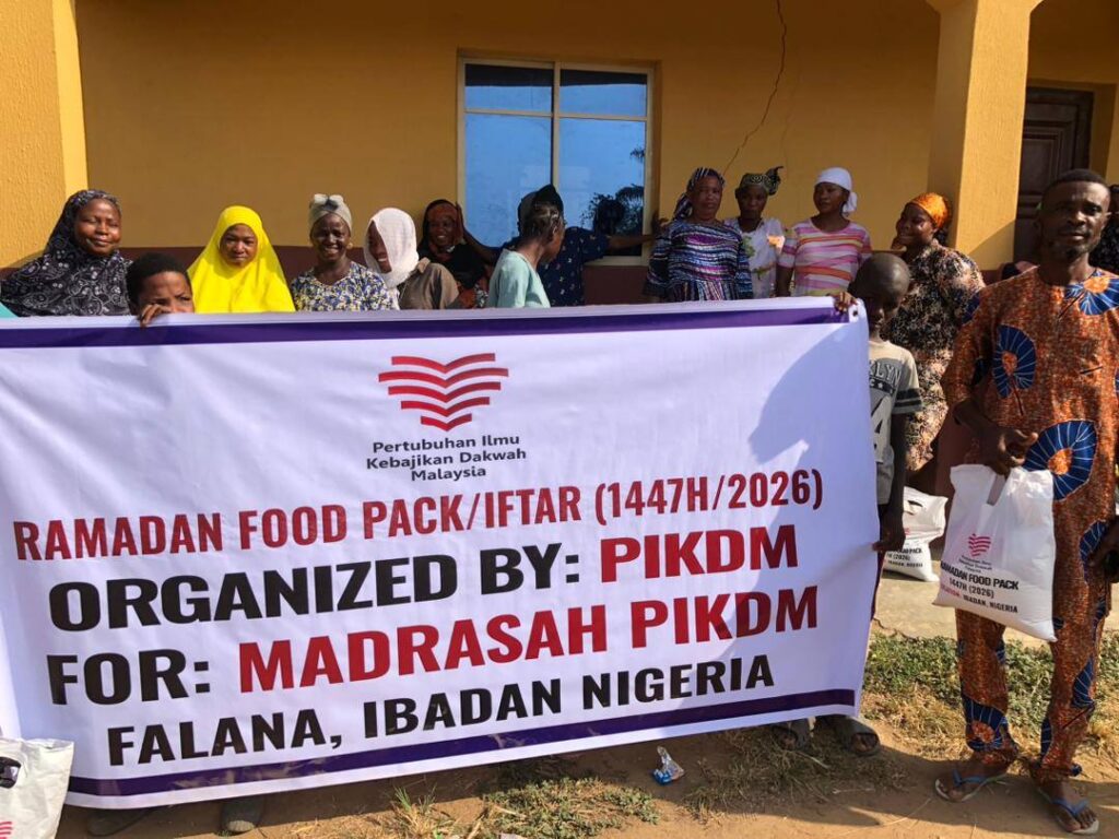 Agihan 100 Pek Komuniti Madrasah PIKDM Falana Ibadan Nigeria (2)