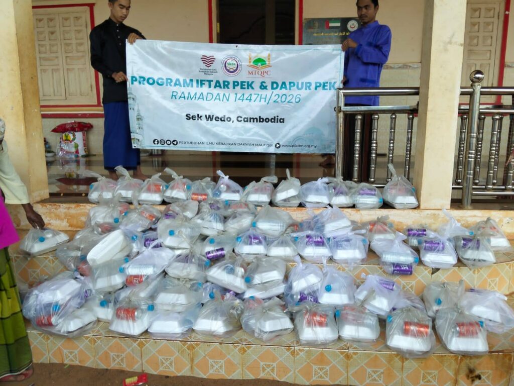 Agihan Iftar Pek Asnaf Komuniti Kg Phum Thmey Cambodia (20)