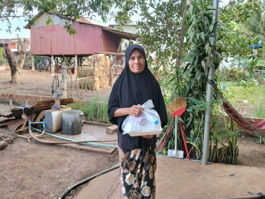 Agihan Iftar Pek Asnaf Komuniti Kg Phum Thmey Cambodia (5)