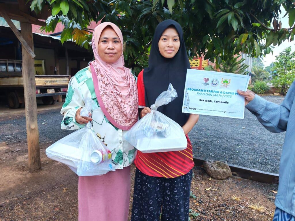 Agihan Iftar Pek Asnaf Komuniti Kg Phum Thmey Cambodia (60)