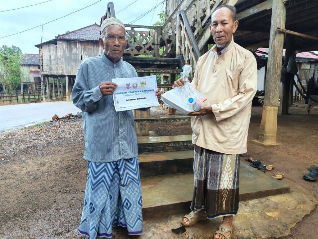 Agihan Iftar Pek Asnaf Komuniti Kg Phum Thmey Cambodia (64)