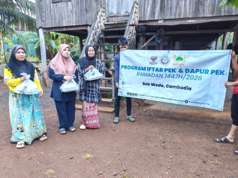 Agihan Iftar Pek Asnaf Komuniti Kg Phum Thmey Cambodia (71)